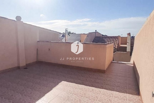 Resale - Chalet -
Torrevieja - Los altos