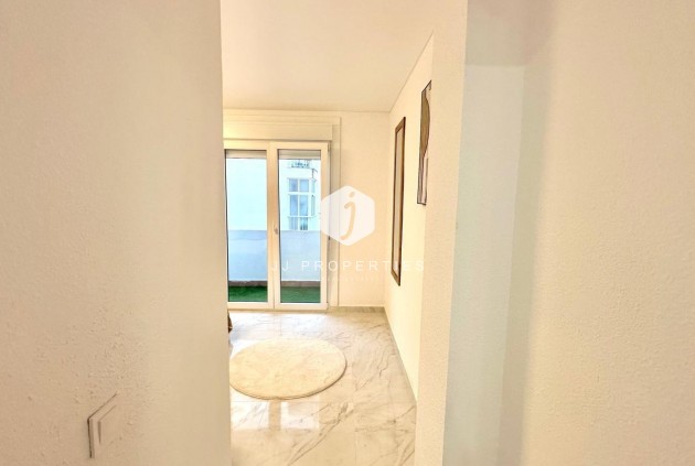 Resale - Apartment / flat -
Torrevieja - Playa del Cura