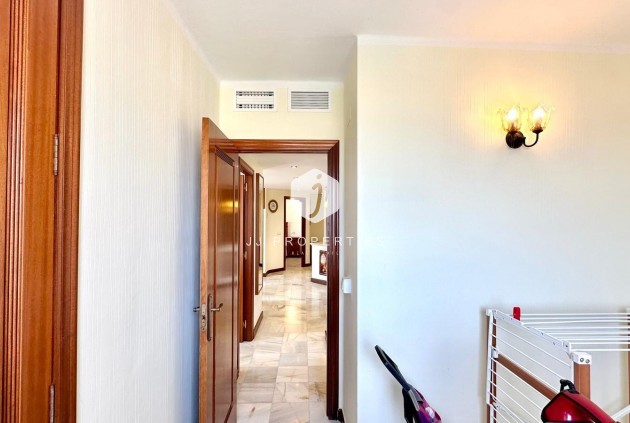 Resale - Apartment / flat -
Torrevieja - Los Frutales