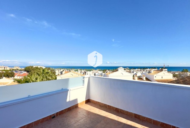 Resale - Chalet -
Torrevieja - La Mata