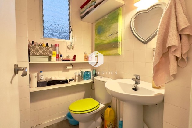 Resale - Apartment / flat -
Torrevieja - Centro