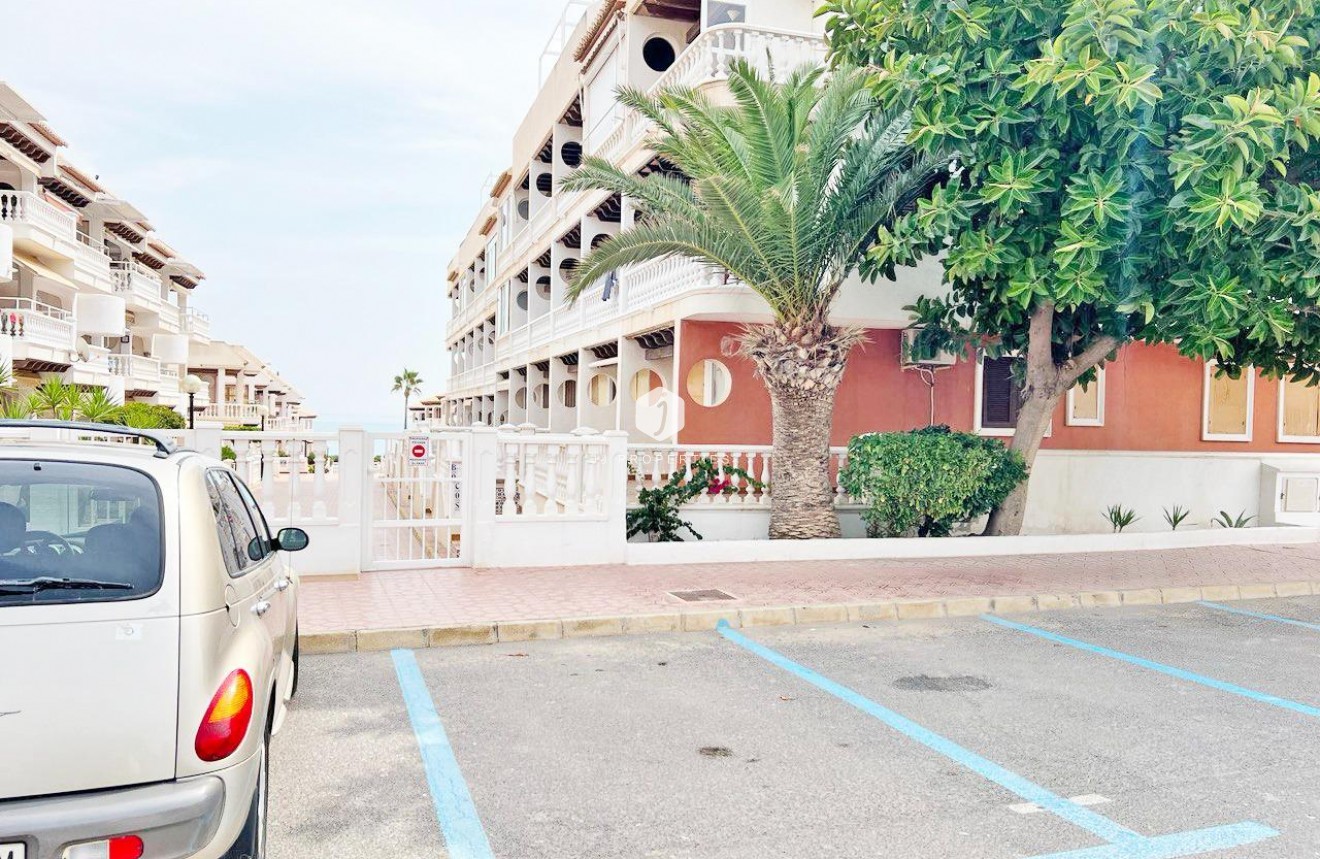 Resale - Duplex -
Guardamar del Segura - Benamor