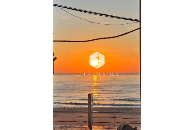 Resale - Duplex -
Guardamar del Segura - Benamor