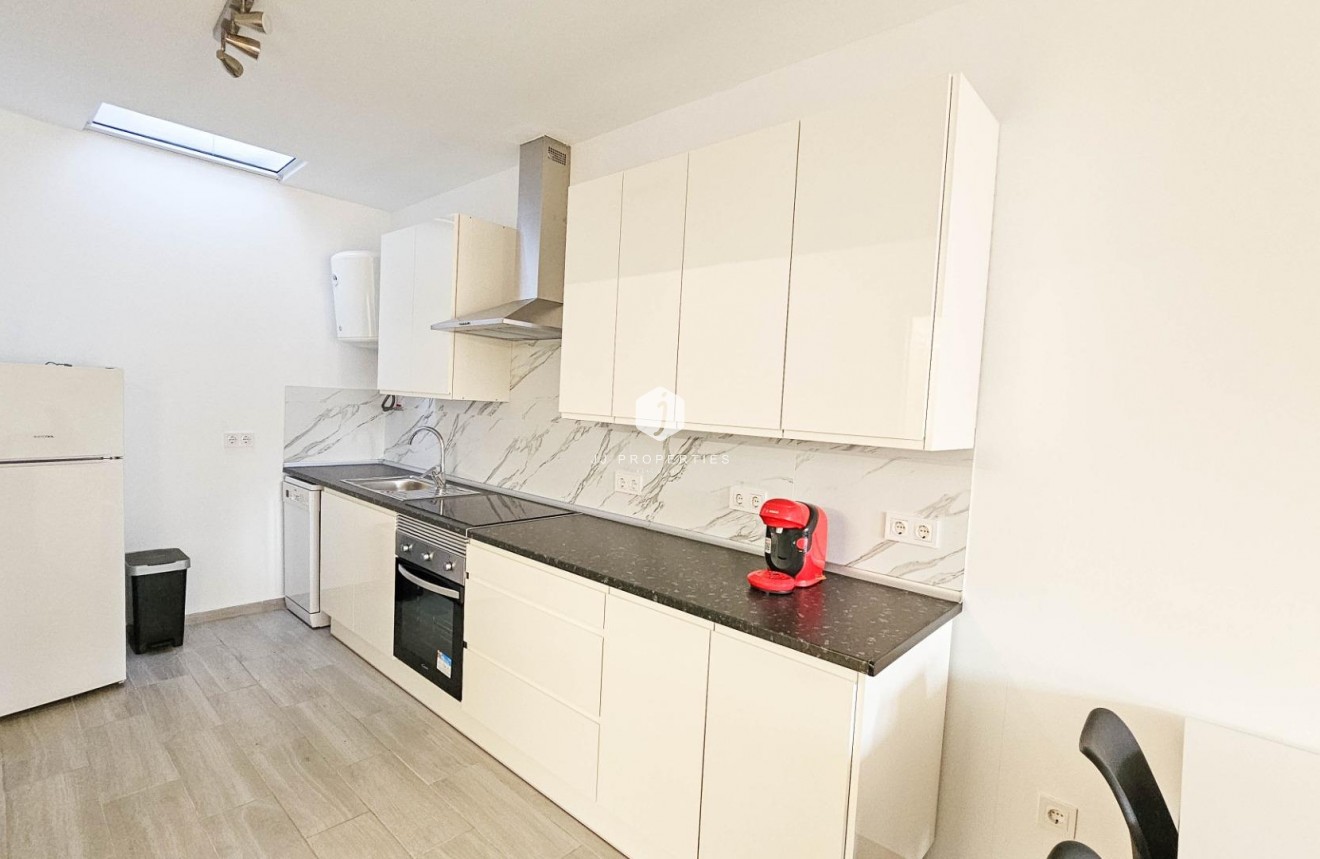 Resale - Chalet -
Torrevieja - El Limonar