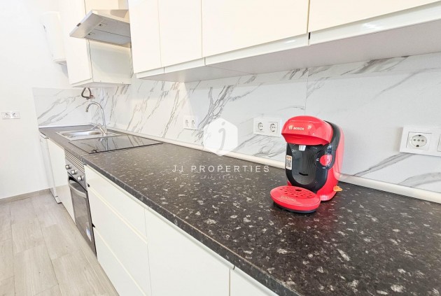 Resale - Chalet -
Torrevieja - El Limonar