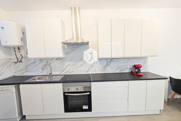 Resale - Chalet -
Torrevieja - El Limonar