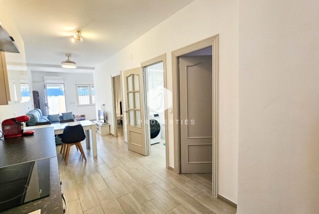 Resale - Chalet -
Torrevieja - El Limonar