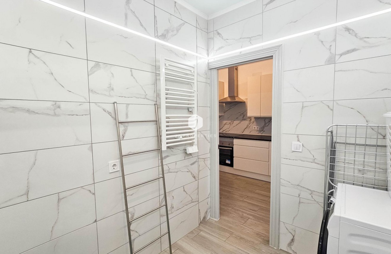 Resale - Chalet -
Torrevieja - El Limonar