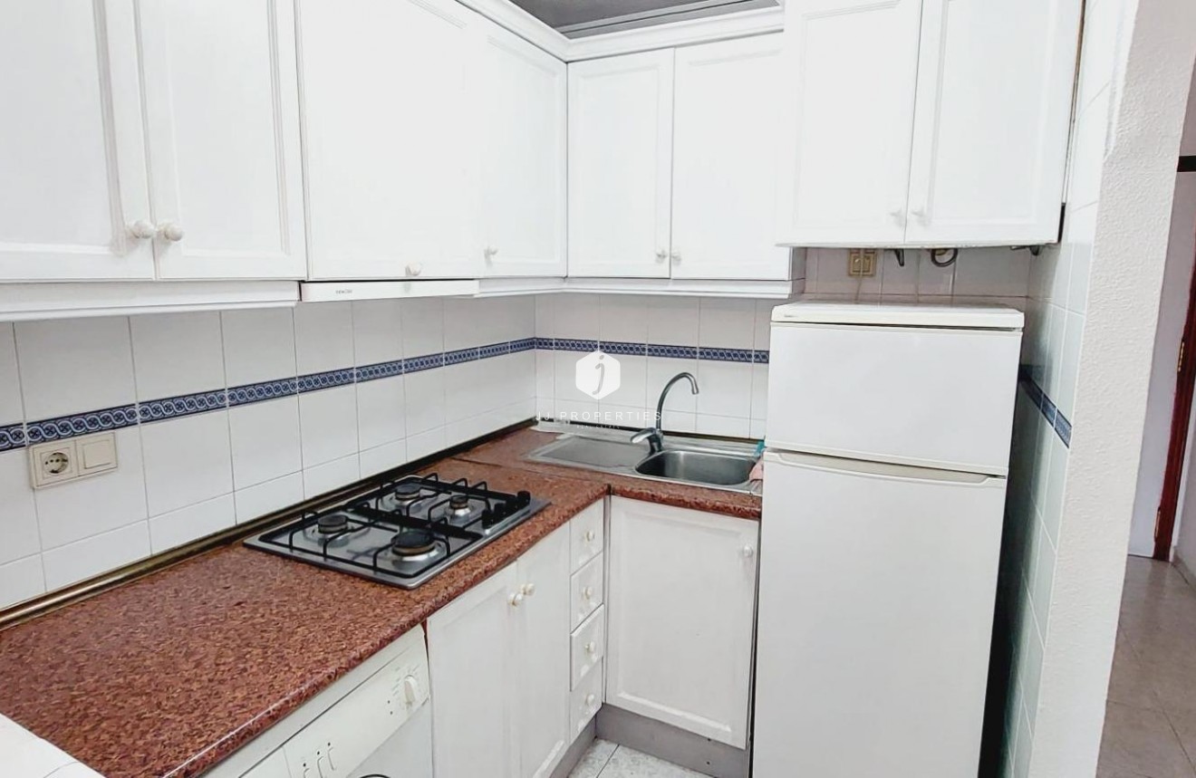 Resale - Apartment / flat -
Torrevieja - Estacion de autobuses