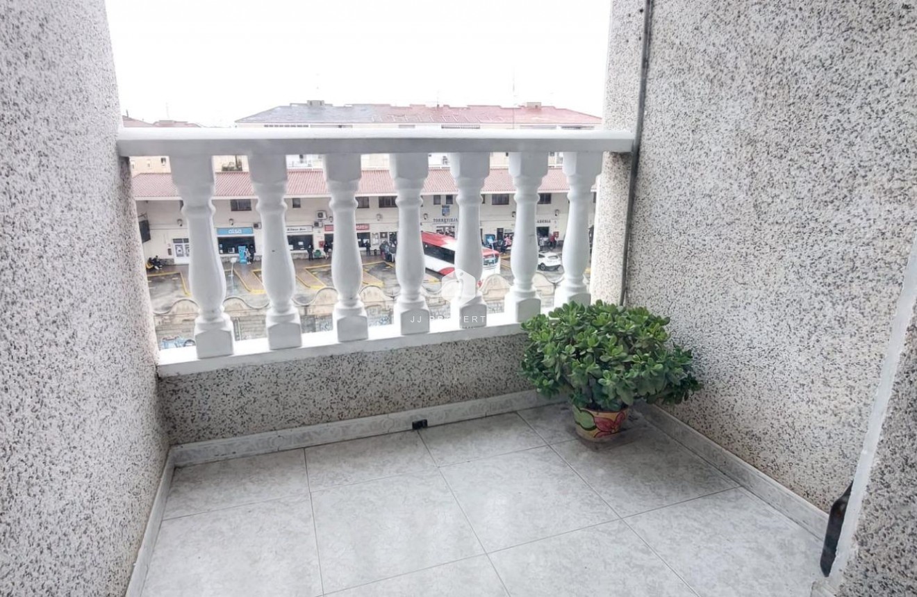 Resale - Apartment / flat -
Torrevieja - Estacion de autobuses
