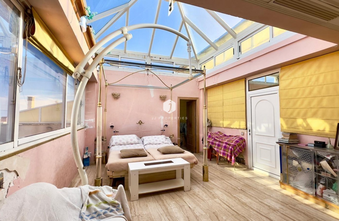 Aus zweiter Hand - Penthouse -
Torrevieja - Centro