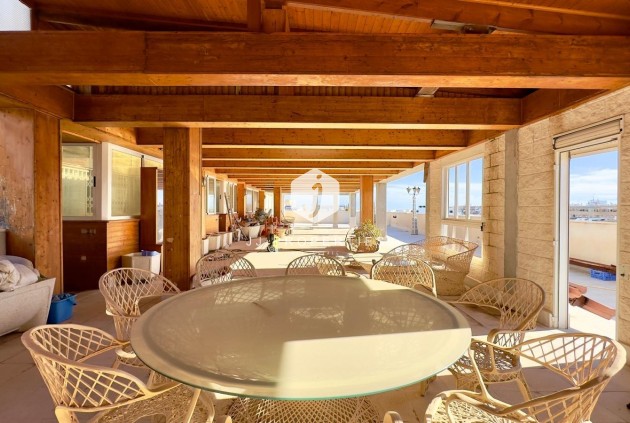 Aus zweiter Hand - Penthouse -
Torrevieja - Centro