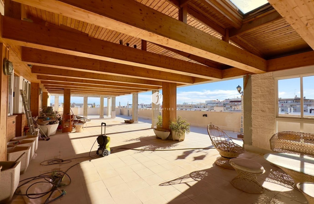 Aus zweiter Hand - Penthouse -
Torrevieja - Centro