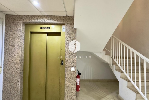 Aus zweiter Hand - Penthouse -
Torrevieja - Centro