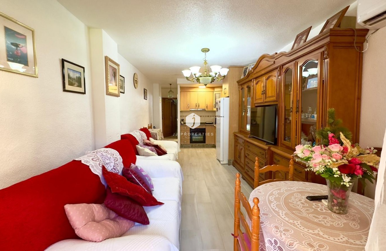 Resale - Apartment / flat -
Guardamar del Segura - Centro