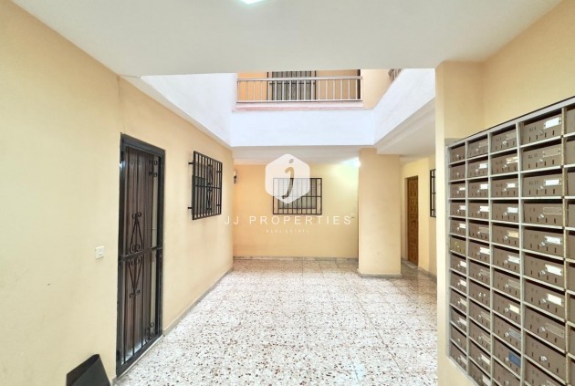 Resale - Apartment / flat -
Guardamar del Segura - Centro