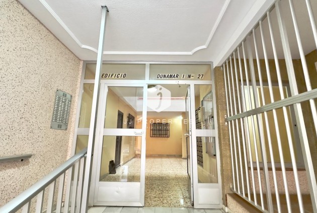 Resale - Apartment / flat -
Guardamar del Segura - Centro