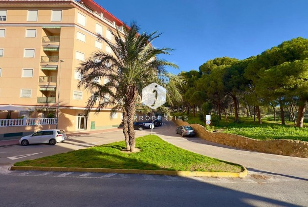 Resale - Apartment / flat -
Guardamar del Segura - Centro