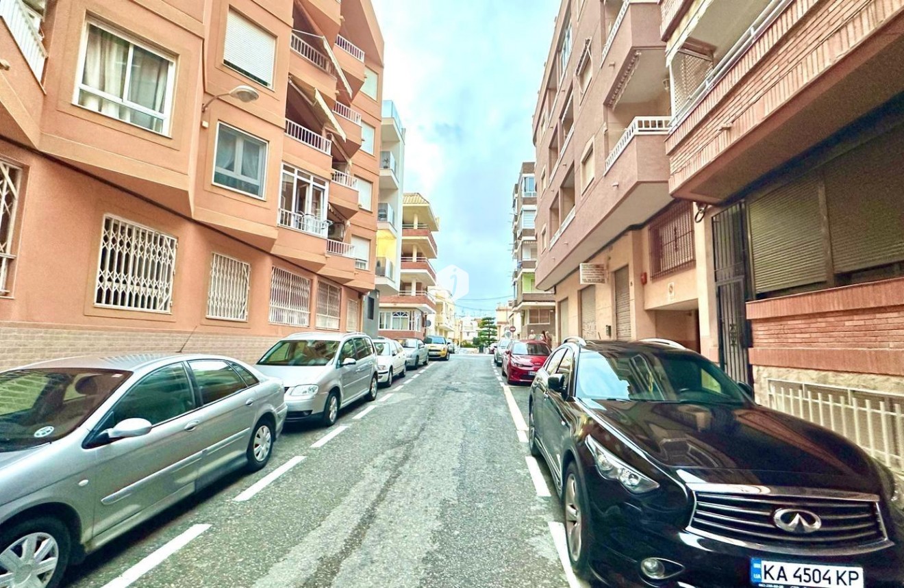 Resale - Penthouse -
Torrevieja - Centro