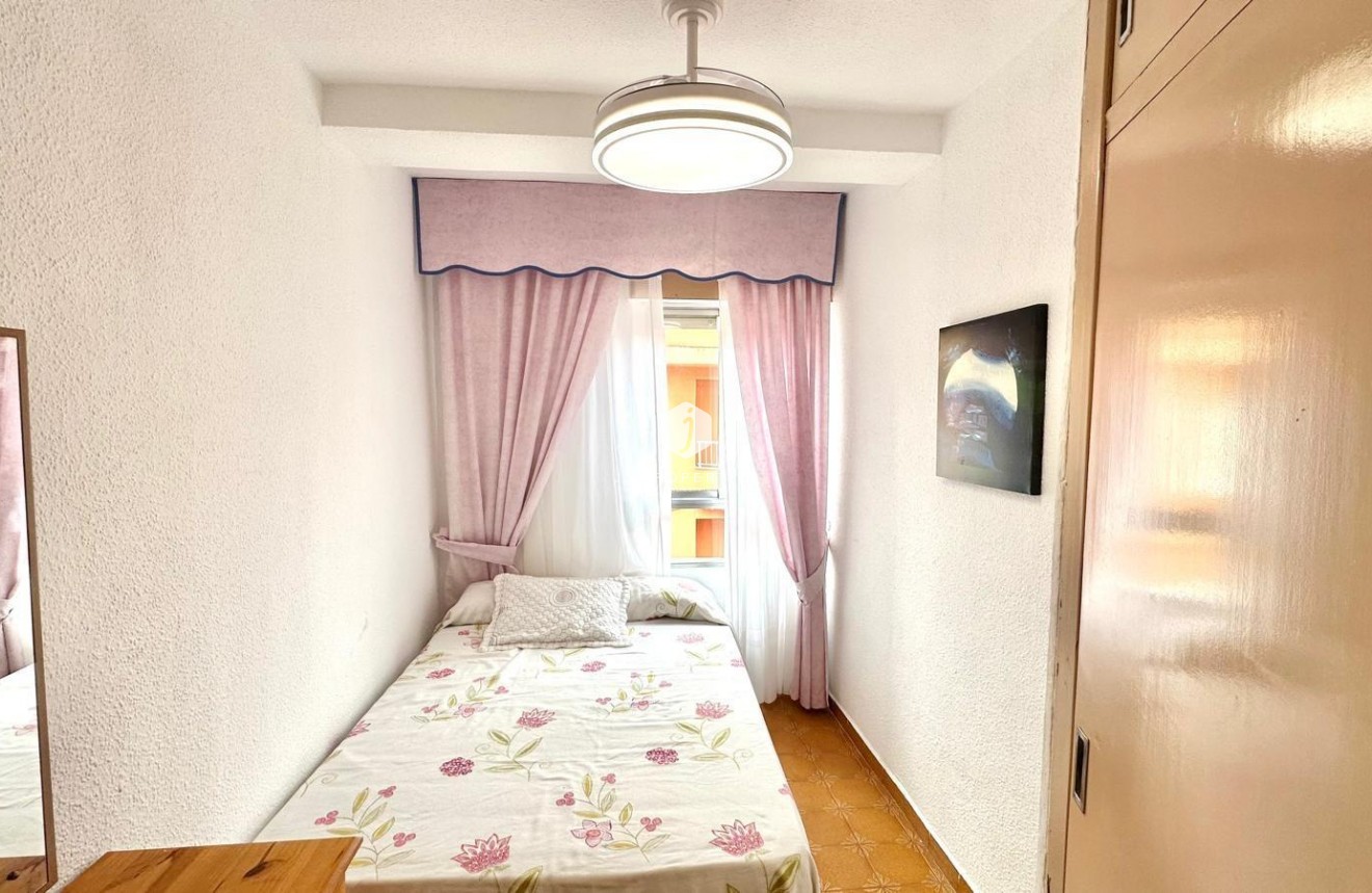 Resale - Penthouse -
Torrevieja - Centro