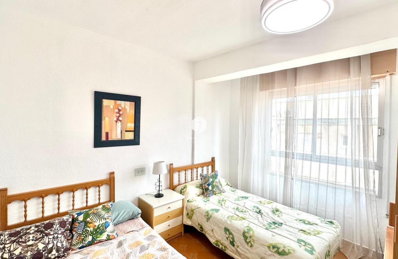 Resale - Penthouse -
Torrevieja - Centro