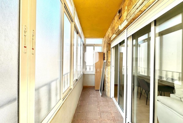 Resale - Apartment / flat -
Torrevieja - Centro