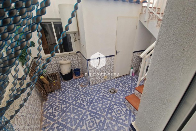 Segunda mano - Chalet -
Torrevieja