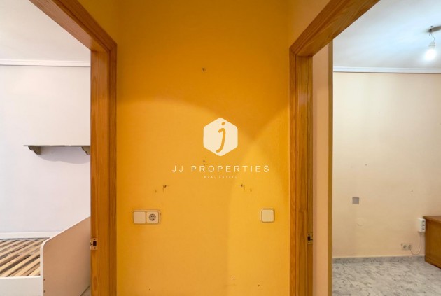 Resale - Apartment / flat -
Torrevieja - La Mata Pueblo