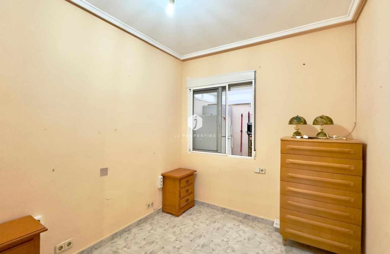 Resale - Apartment / flat -
Torrevieja - La Mata Pueblo
