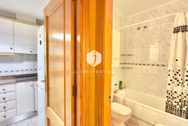 Resale - Apartment / flat -
Torrevieja - La Mata Pueblo