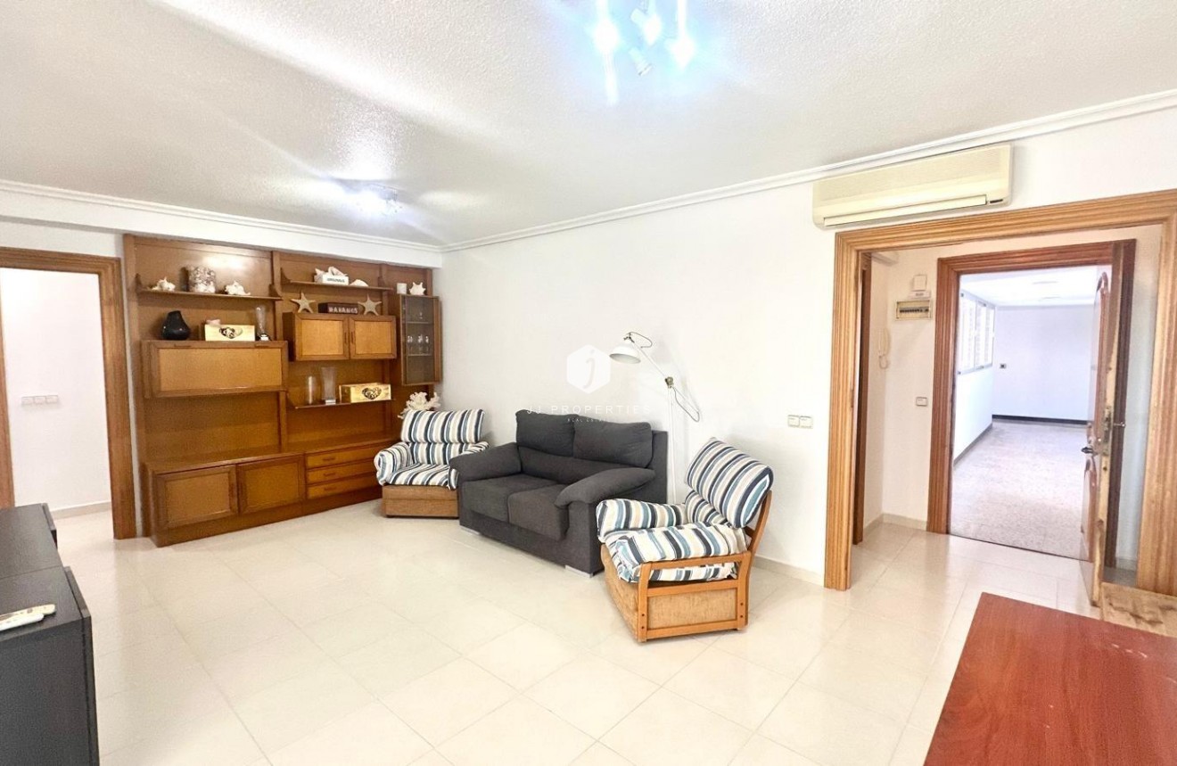 D'occasion - Appartement -
Orihuela Costa - Campoamor