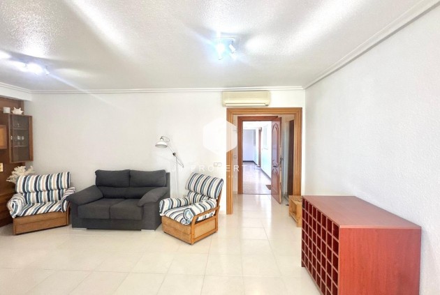 D'occasion - Appartement -
Orihuela Costa - Campoamor