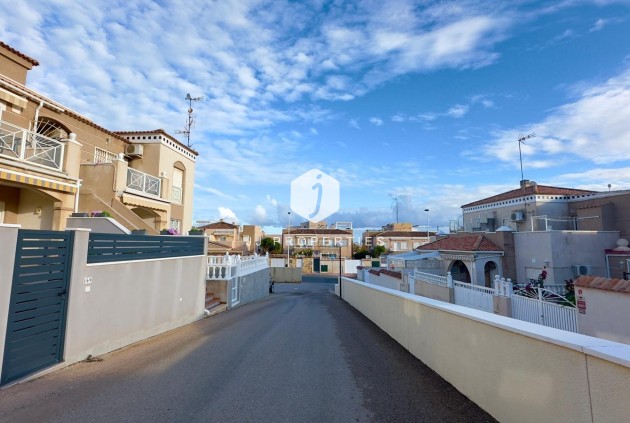 Segunda mano - Bungalow -
Torrevieja - Torreblanca