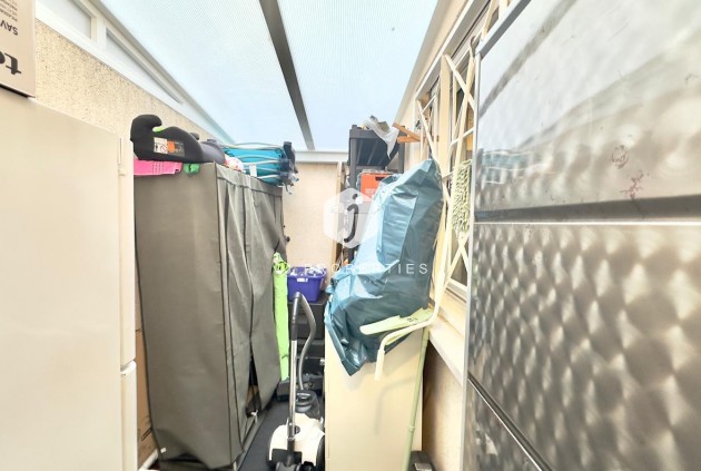 Segunda mano - Bungalow -
Torrevieja - Torreblanca