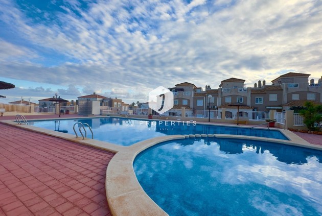 Segunda mano - Bungalow -
Torrevieja - Torreblanca