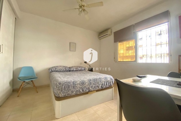 Resale - Apartment / flat -
Torrevieja - Estacion de autobuses