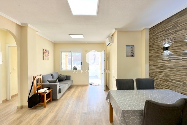 Resale - Bungalow -
Torrevieja - Torreblanca