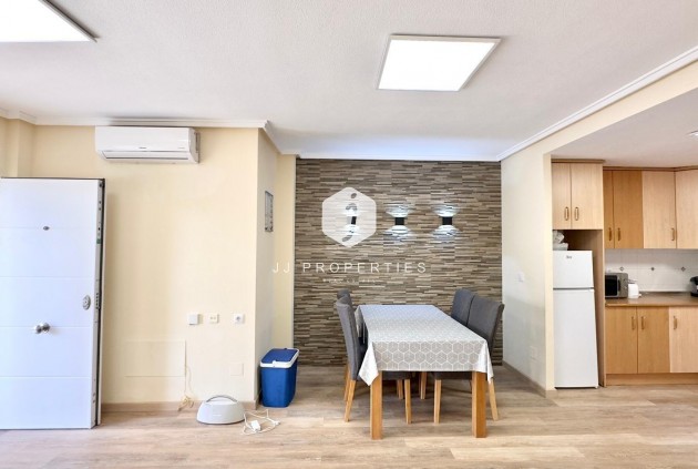 Resale - Bungalow -
Torrevieja - Torreblanca