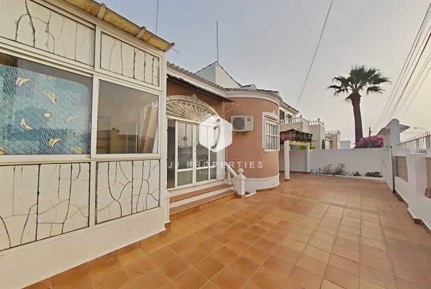 Resale - Villa -
Torrevieja - San luis