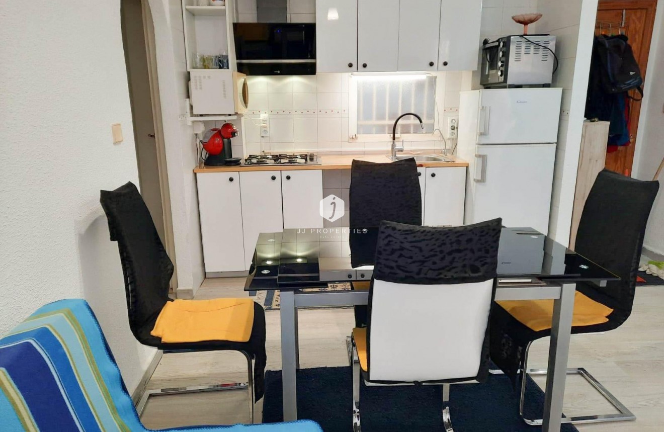 Aus zweiter Hand - Wohnung -
Torrevieja - Centro