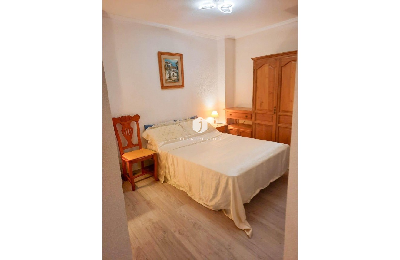 Aus zweiter Hand - Wohnung -
Torrevieja - Centro