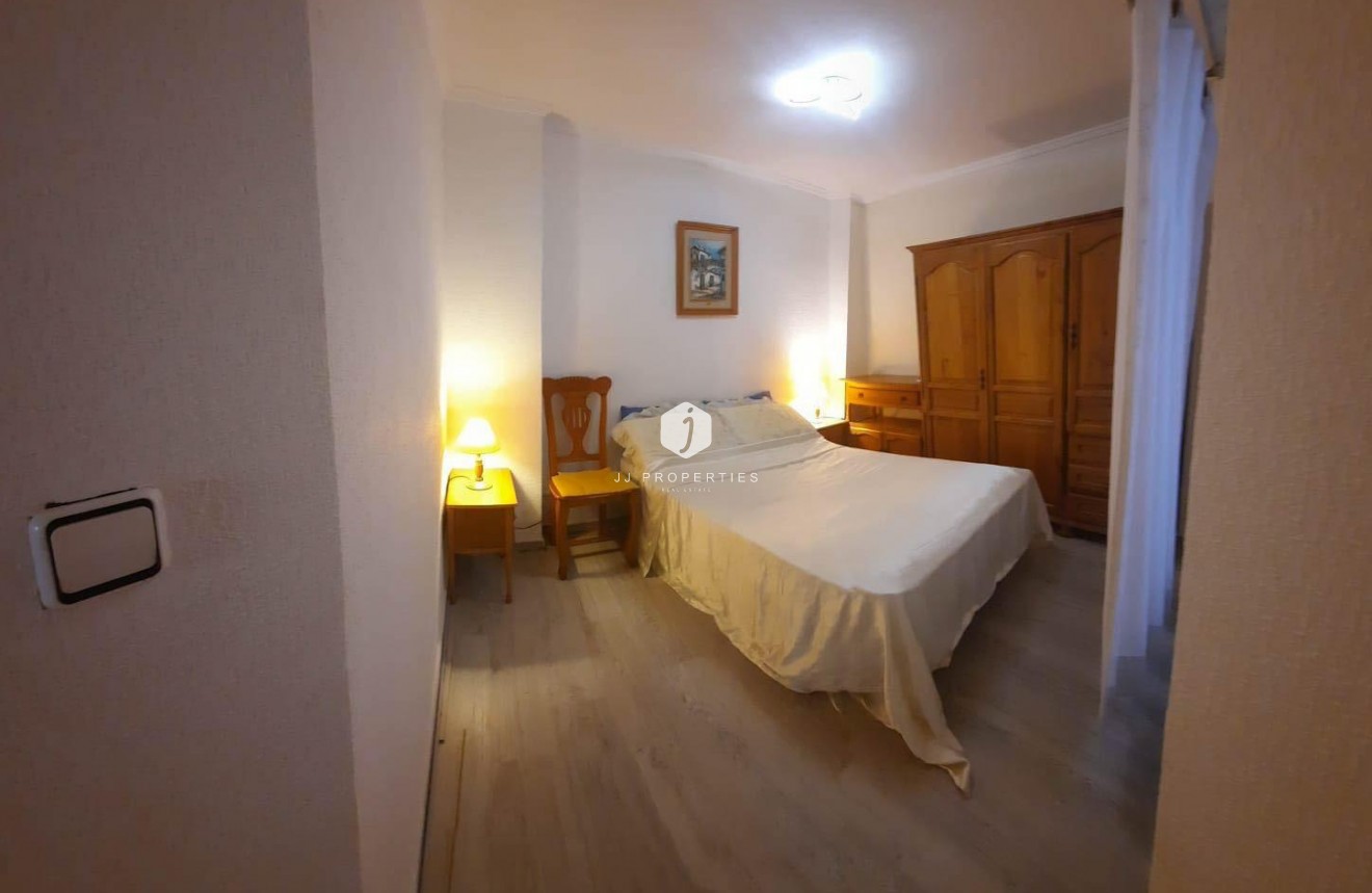 Aus zweiter Hand - Wohnung -
Torrevieja - Centro
