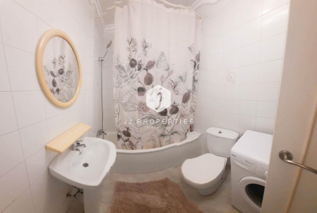 Aus zweiter Hand - Wohnung -
Torrevieja - Centro