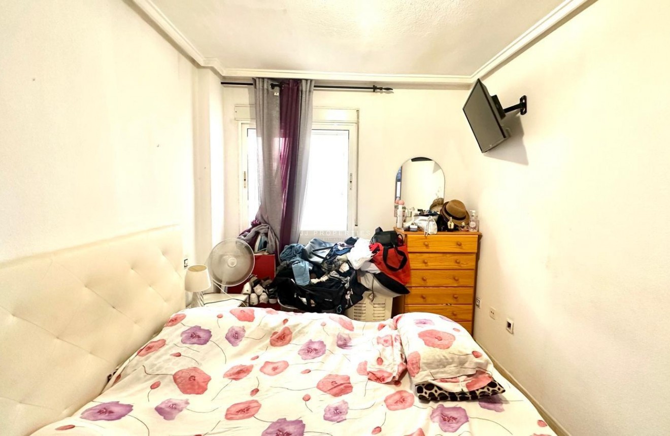 Resale - Apartment / flat -
Torrevieja - Estacion de autobuses