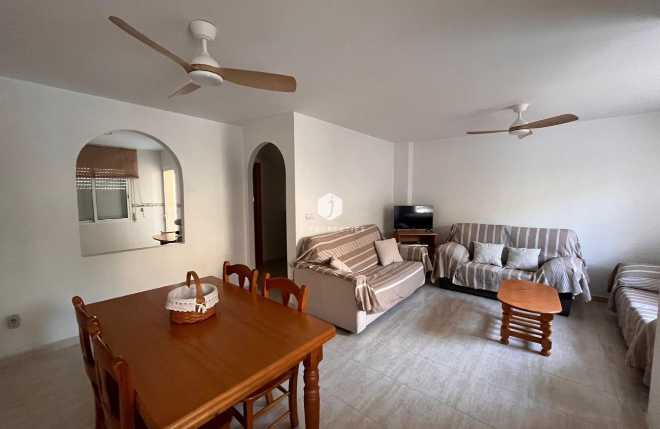 Resale - Chalet -
Orihuela Costa - Campoamor