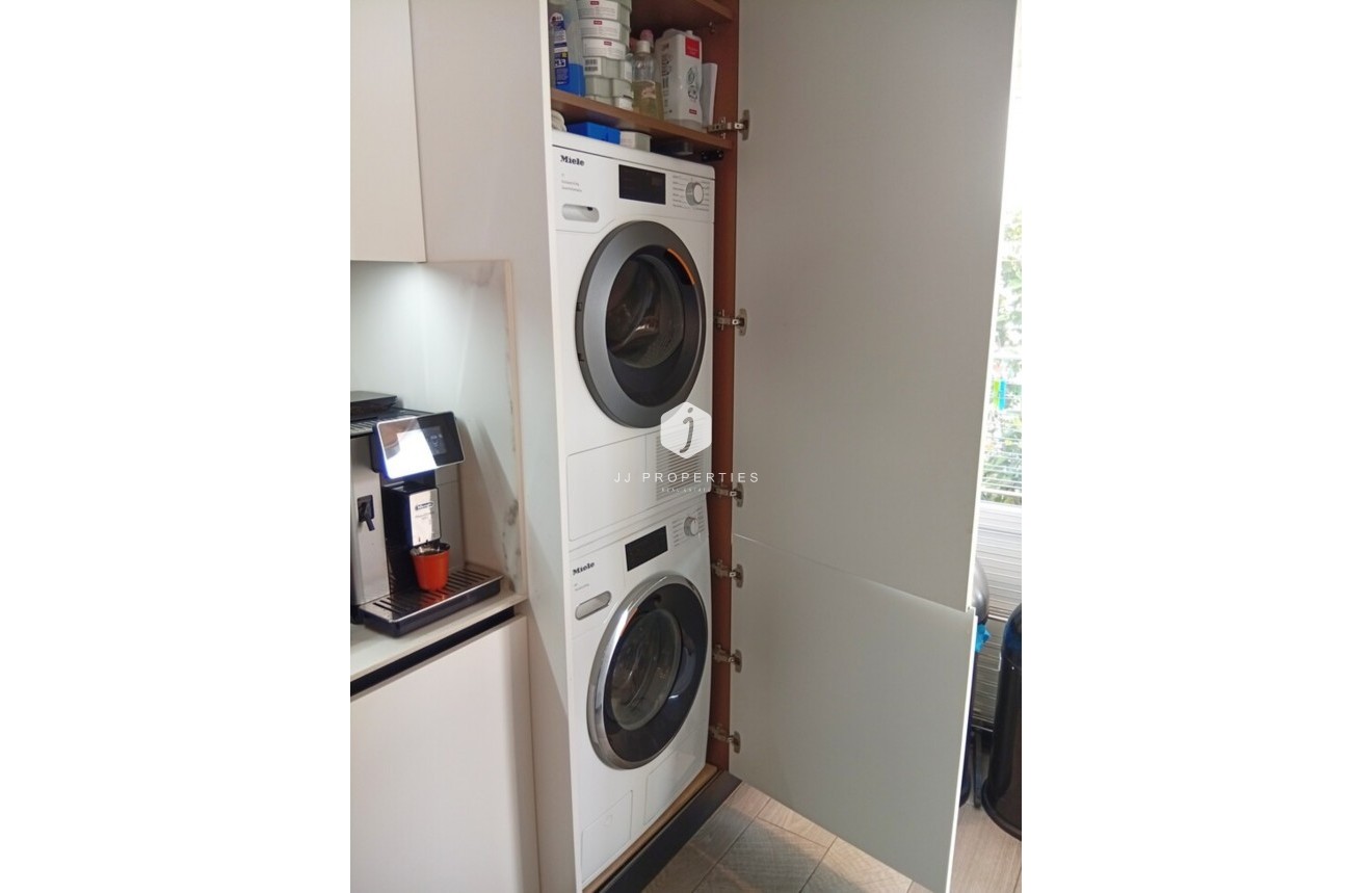 Resale - Villa -
La Finca Golf Resort - Inland