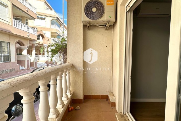 Resale - Apartment / flat -
Torrevieja - La Mata Pueblo