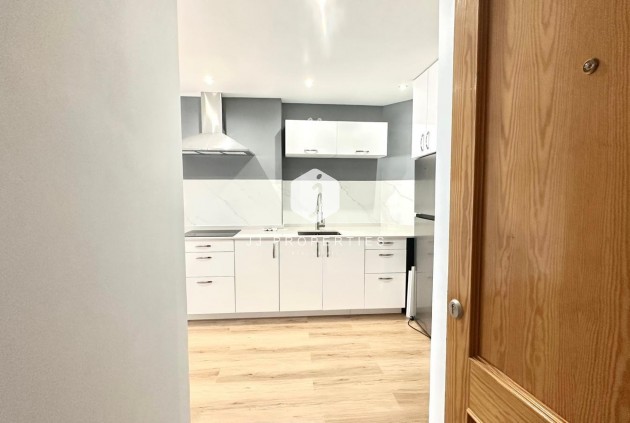 Resale - Apartment / flat -
Torrevieja - La Mata Pueblo