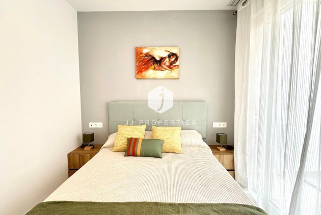 Resale - Apartment / flat -
Torrevieja - Playa del Cura