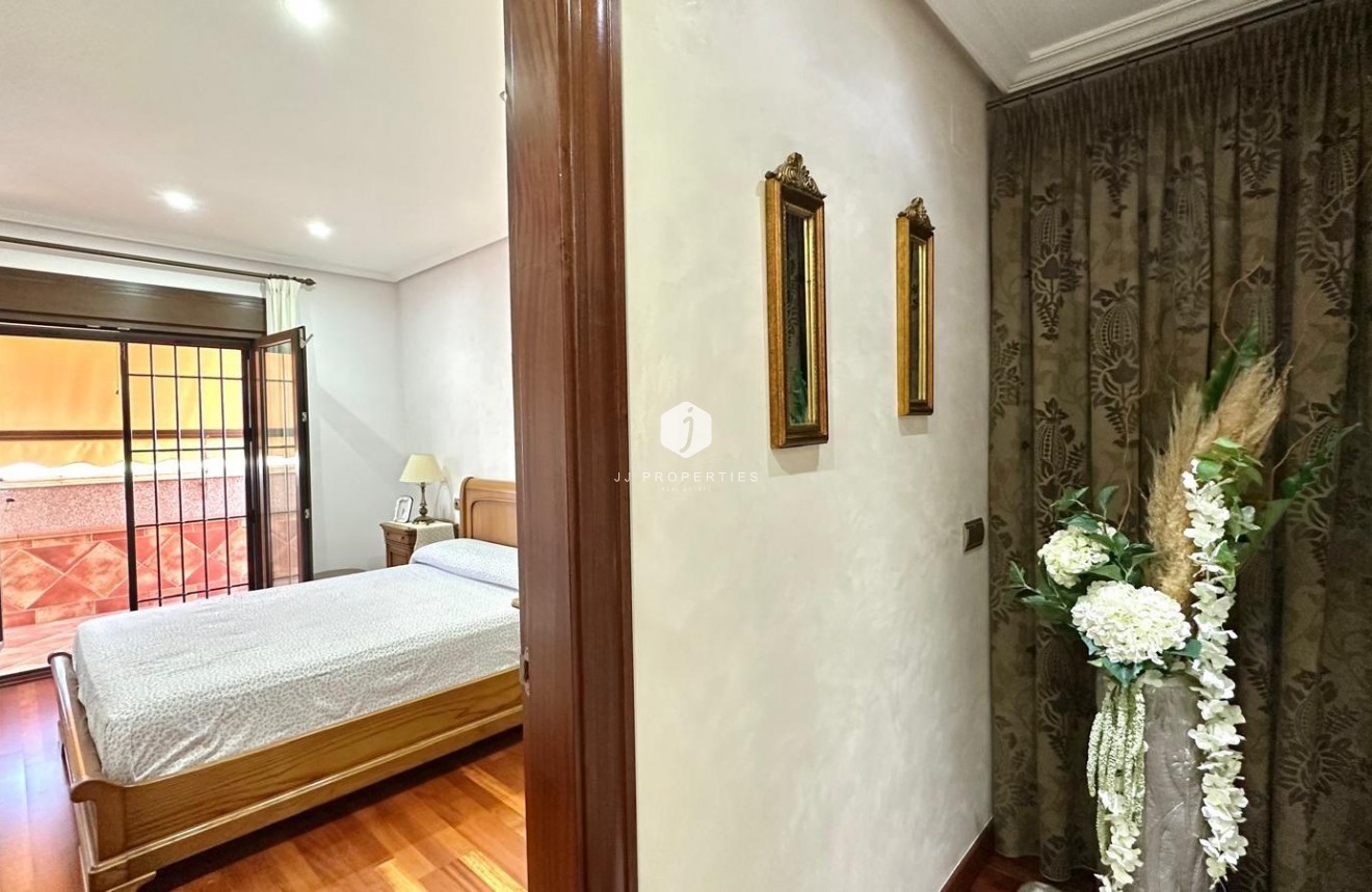 Resale - Chalet -
Torrevieja - La siesta